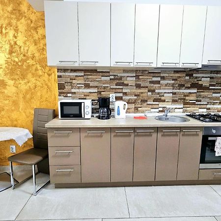 Karina New Flat Near Palas Mall Yaş Dış mekan fotoğraf