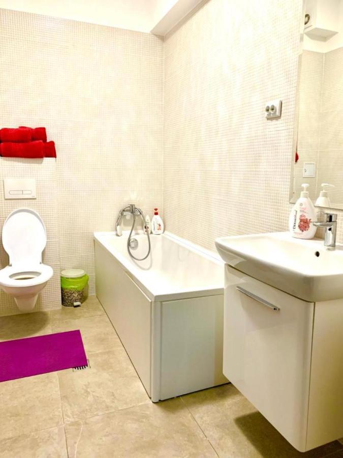 Karina New Flat Near Palas Mall Yaş Dış mekan fotoğraf